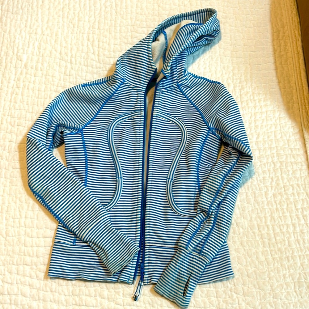 Lululemon Athletica Scuba hoodie size 4